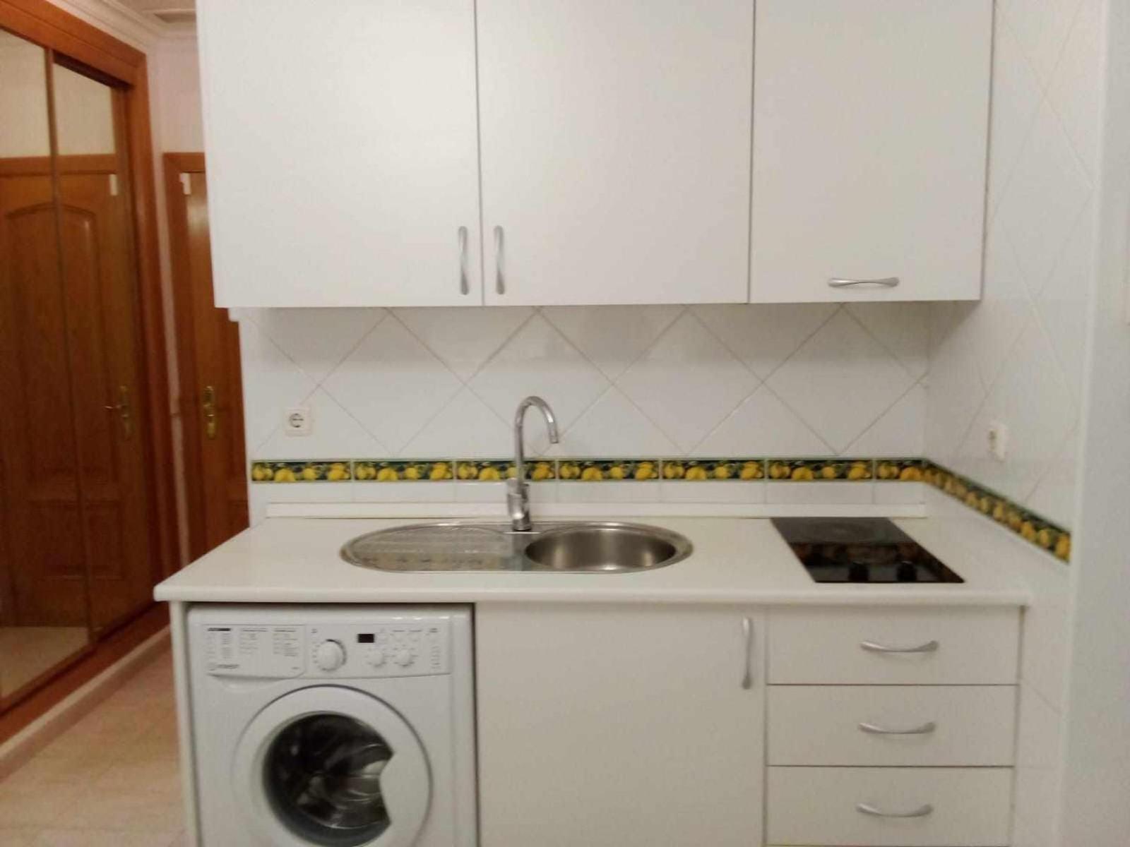 Coqueto Estudio En Calle Vela Benalmádena Quarto foto